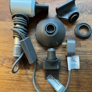 Dyson Supersonic™ Hair Dryer - White